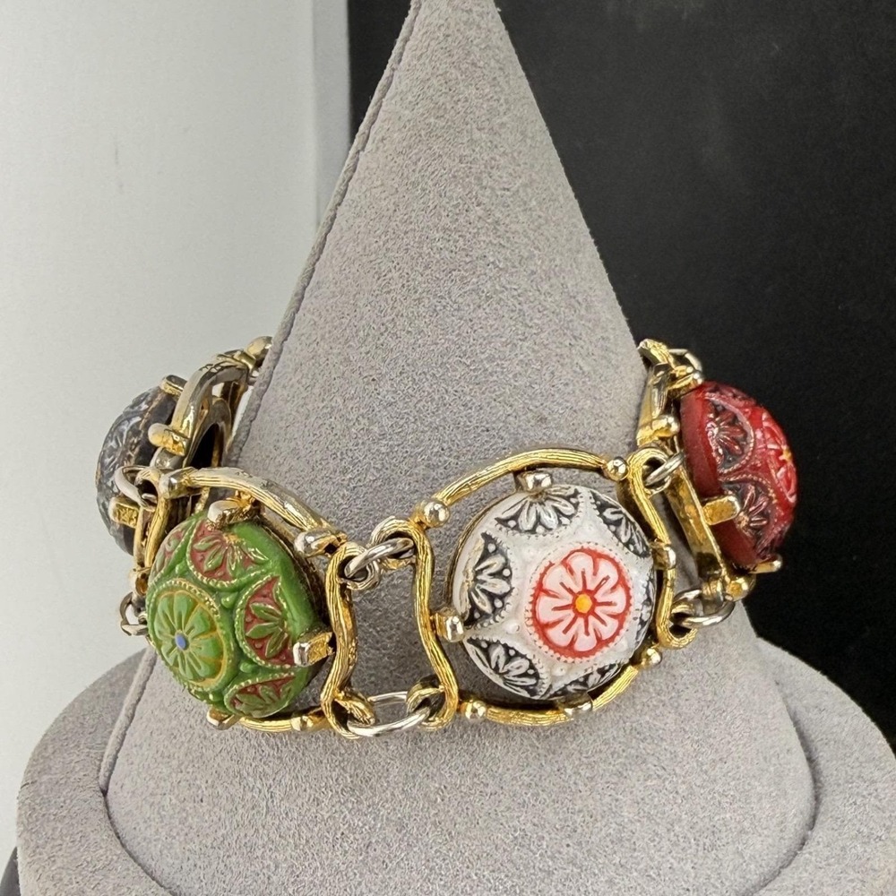 Vintage Celebrity Bracelet Moroccan Matrix By D&E Gold Tone‎ Signed 7"